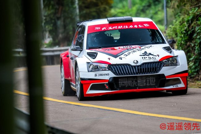 徐俊领跑龙游拉力赛首日比赛